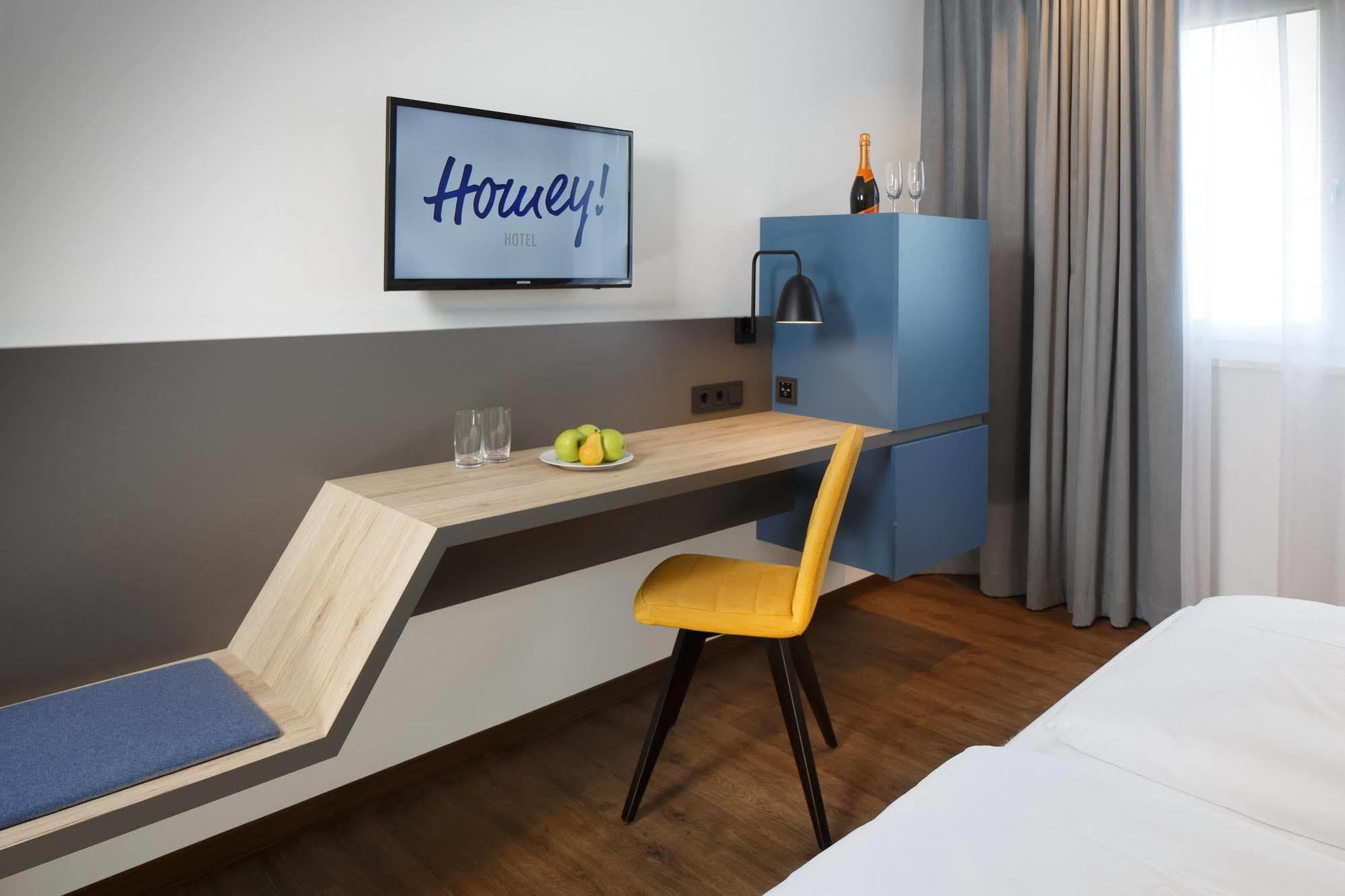 Homey! Hotel Řezno Exteriér fotografie